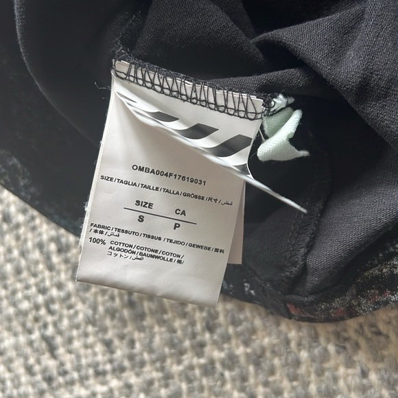 Off white Galaxy Men’s Tee Size S Used Extremely Rare Perfect Condition - Picture 6 of 9